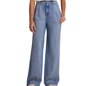 Bella Dahl Greta Pleat Front Lyocell Wide Leg Pants - Light Wash, Size 27